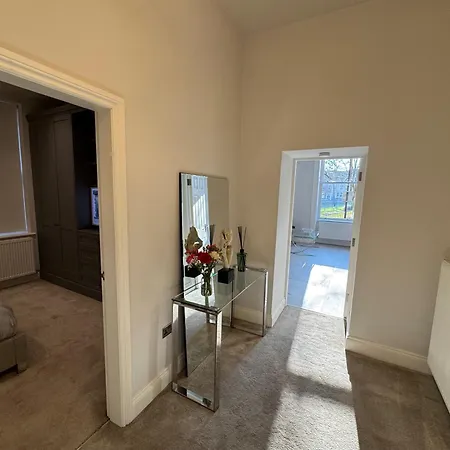 Kingbed - Freeoff-Roadparking - Contactlesscheckin Apartment Preston  Exterior photo